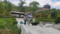 <b>不畏酷暑，参观指导促提升</b>