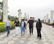 <b>不负春光 向美而行</b>